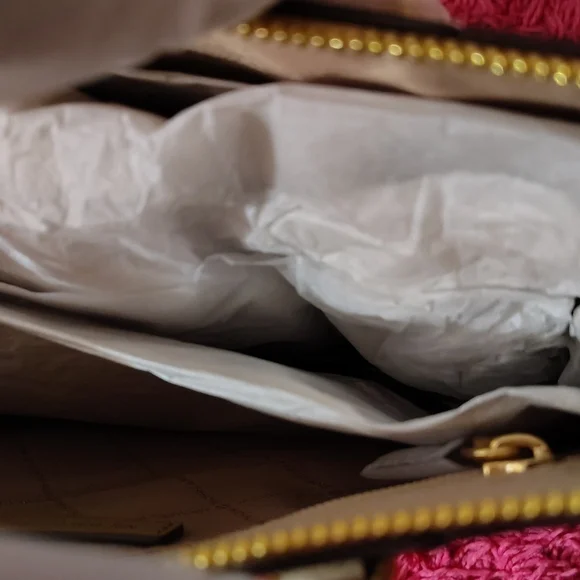 NWT Michael Kors Gold and Cream Women's Bag 11"L X 10"H. - Picture 6 of 7